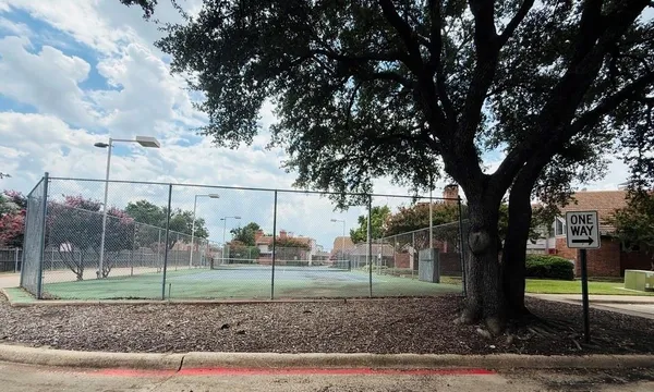$2,600 | 18240 Midway Road, Unit 1004, Dallas, TX 75287