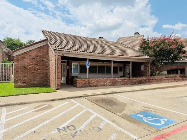 $2,600 | 18240 Midway Road, Unit 1004, Dallas, TX 75287