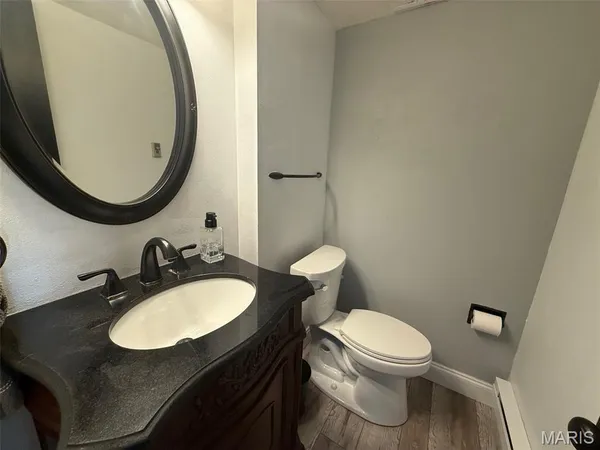 $2,000 | 1662 Herault Place, St. Louis, MO 63125