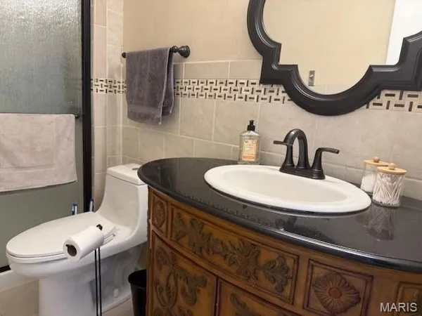 $2,000 | 1662 Herault Place, St. Louis, MO 63125