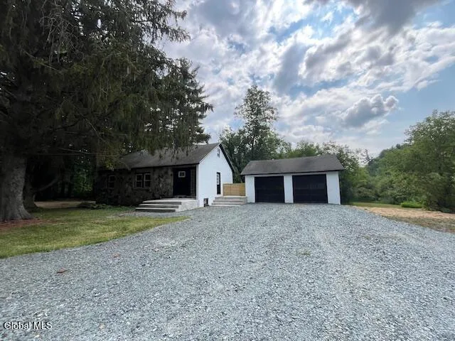 $284,900 | 190 Diamond Hill Road, New Scotland, NY 12054