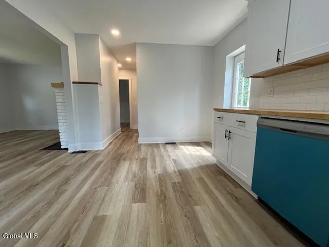 $284,900 | 190 Diamond Hill Road, New Scotland, NY 12054