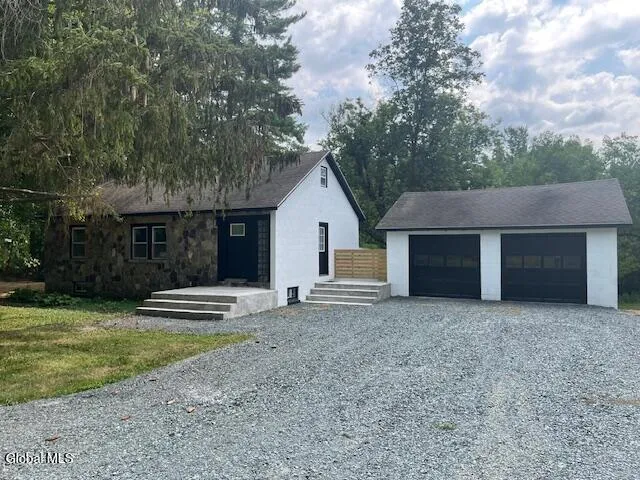 $284,900 | 190 Diamond Hill Road, New Scotland, NY 12054