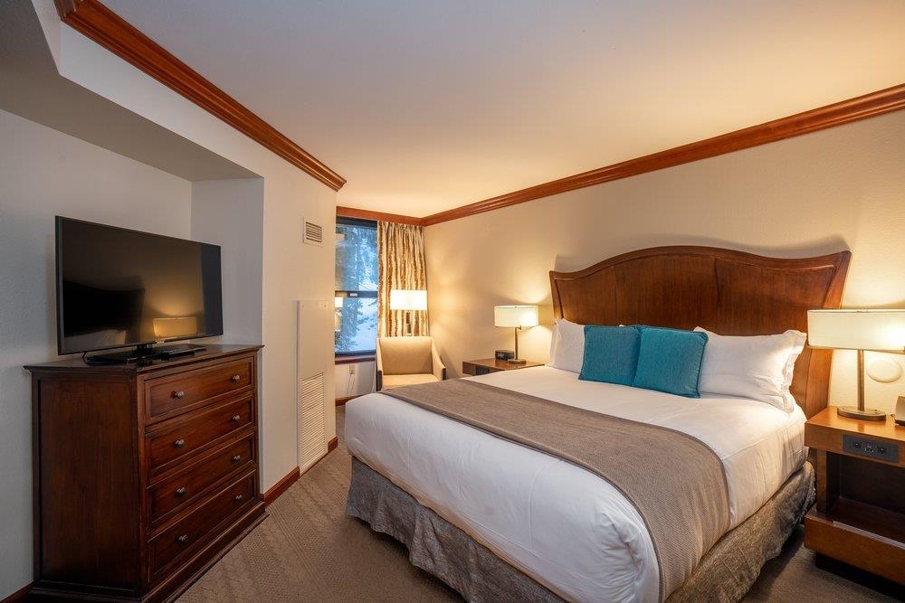 400 Resort Road, Unit 733 Olympic Valley, CA 96146 - Photo 8 of 28 Gallery Image 8