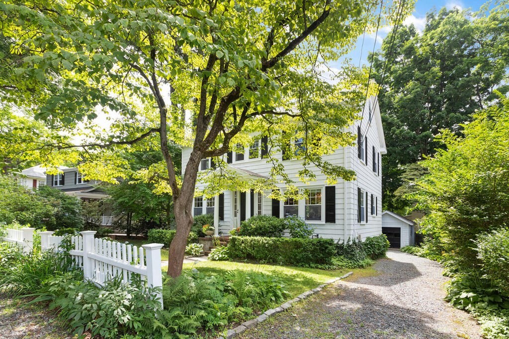 47 Tarleton Road Newton, MA 02459 - Photo 2 of 38