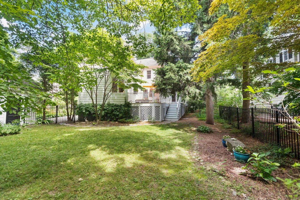 47 Tarleton Road Newton, MA 02459 - Photo 37 of 38