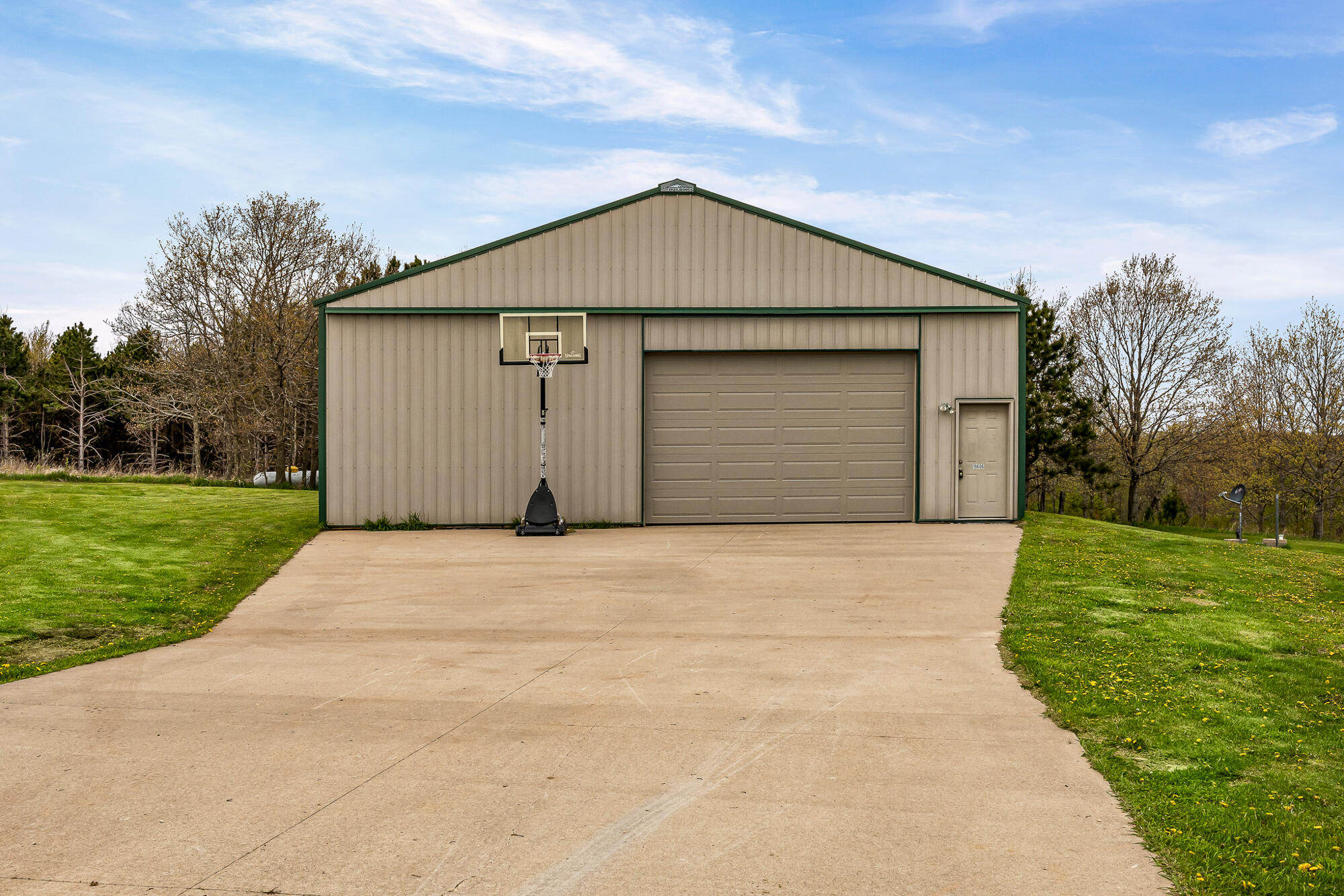 19606 Indiana Avenue Adrian, WI 54648 - Photo 7 of 31 25__dsc1061