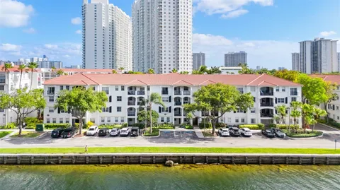 $499,000 | 3245 Northeast 184th Street, Unit 13402, Aventura, FL 33160