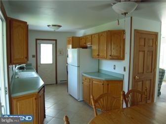 5 Harkfort Road Newark, DE 19702 - Photo 5 of 12 Kitchen