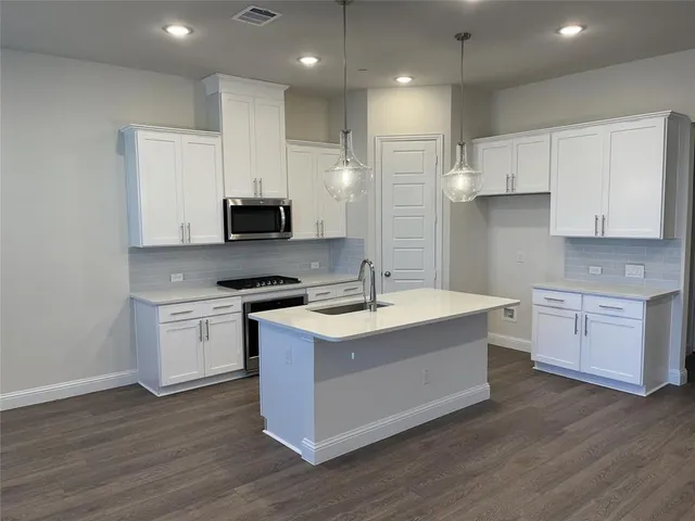 $2,750 | 338 Almanor Street, Lewisville, TX 75056