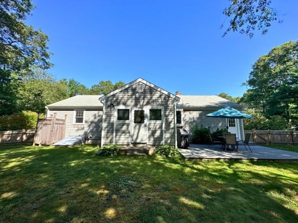 21 Nathans Way Barnstable, MA 02655 - Photo 4 of 24
