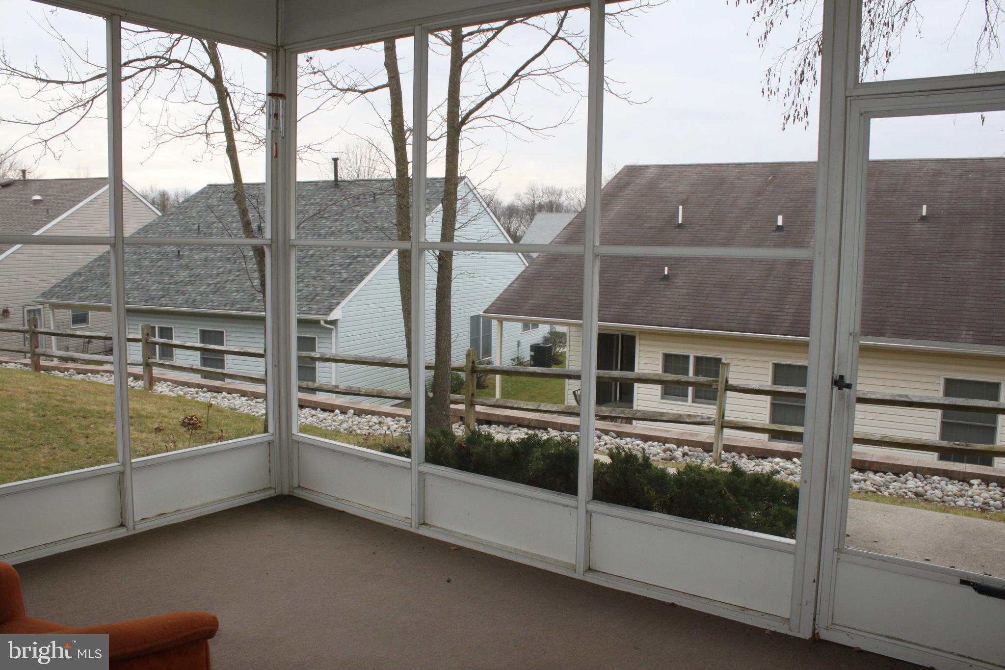 10 Lantern Lane Columbus, NJ 08022 - Photo 9 of 27 Breezy screened in porch