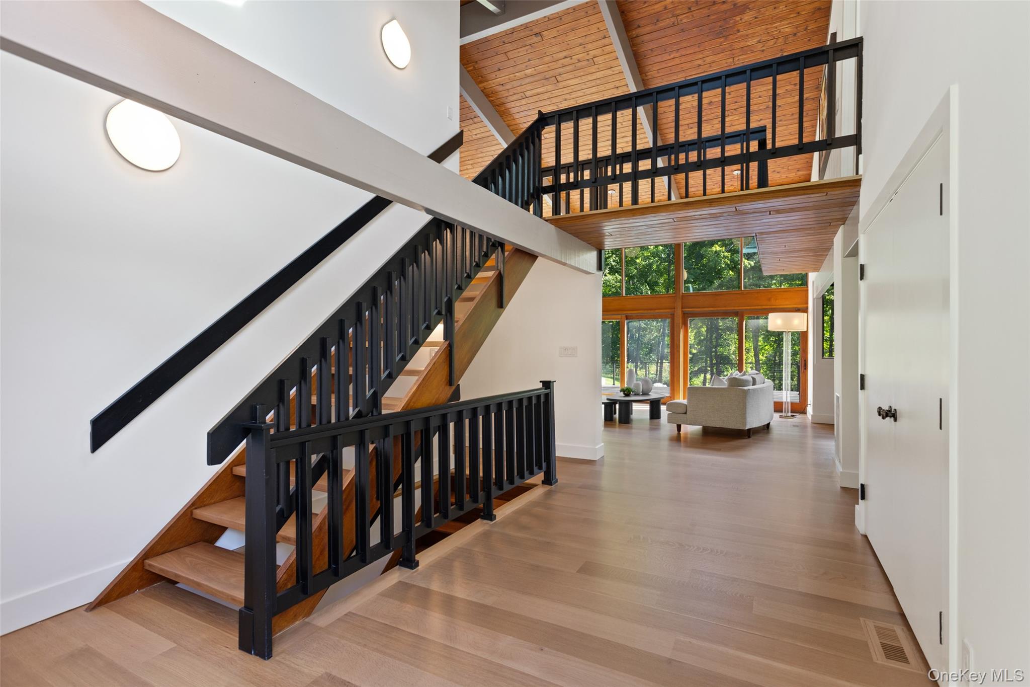 21 Black Spring Road Pound Ridge, NY 10576 - Photo 3 of 31 Gallery Image 3