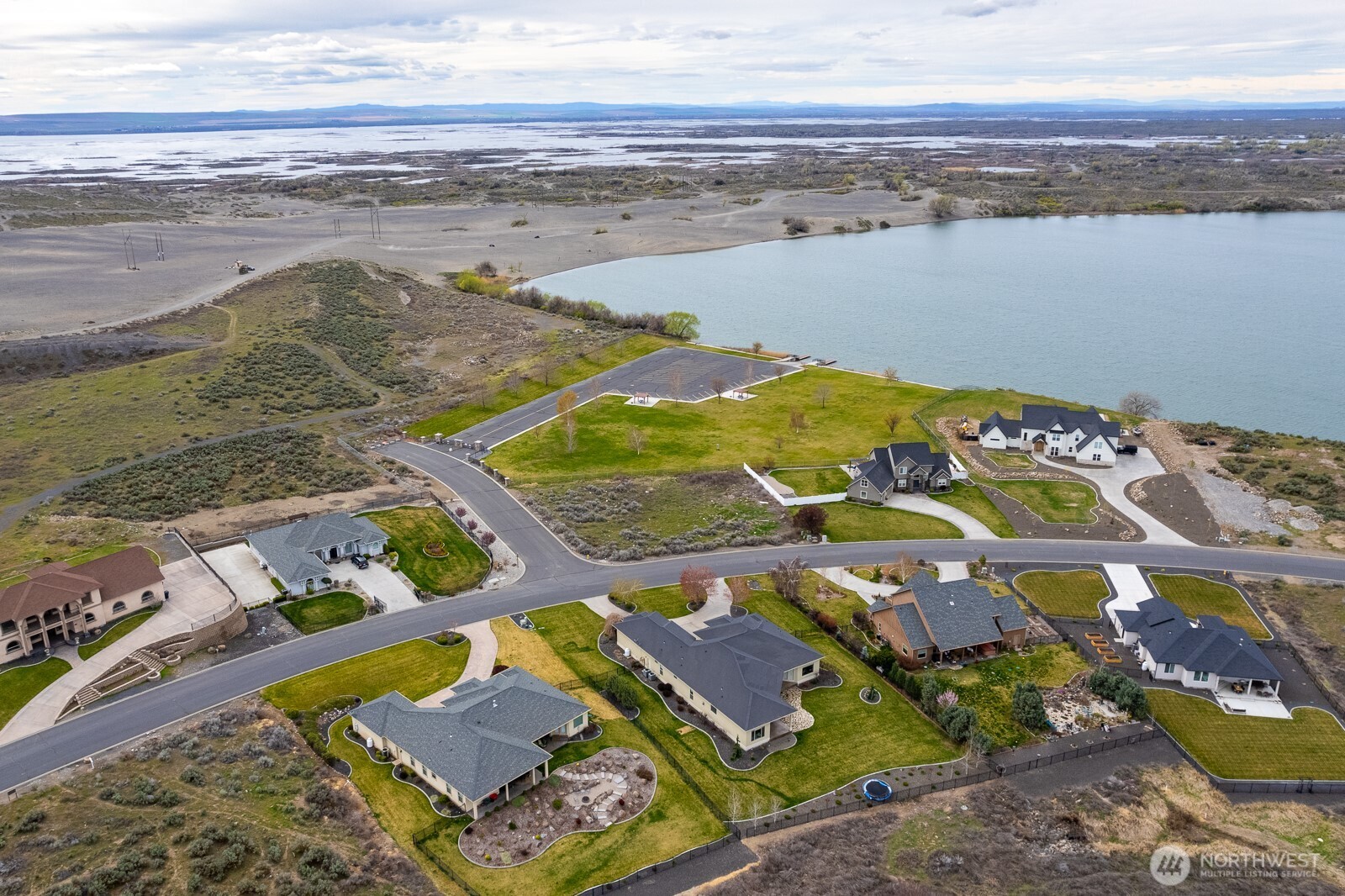 7741 Dune Lake Road Southeast Moses Lake, WA 98837 - Photo 10 of 17