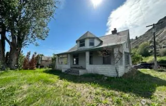 $124,900 | 193 Golden Road, Oroville, WA 98844