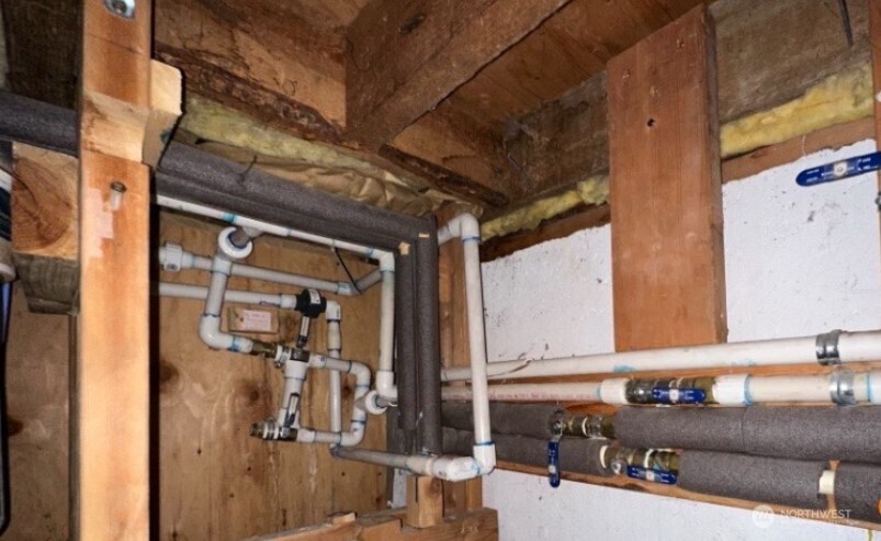 193 Golden Road Oroville, WA 98844 - Photo 21 of 38