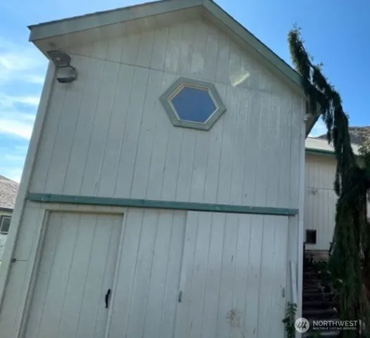 $124,900 | 193 Golden Road, Oroville, WA 98844