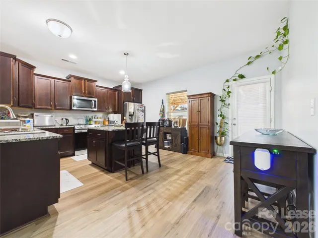 $2,350 | 4111 Stockbrook Drive, Charlotte, NC 28215