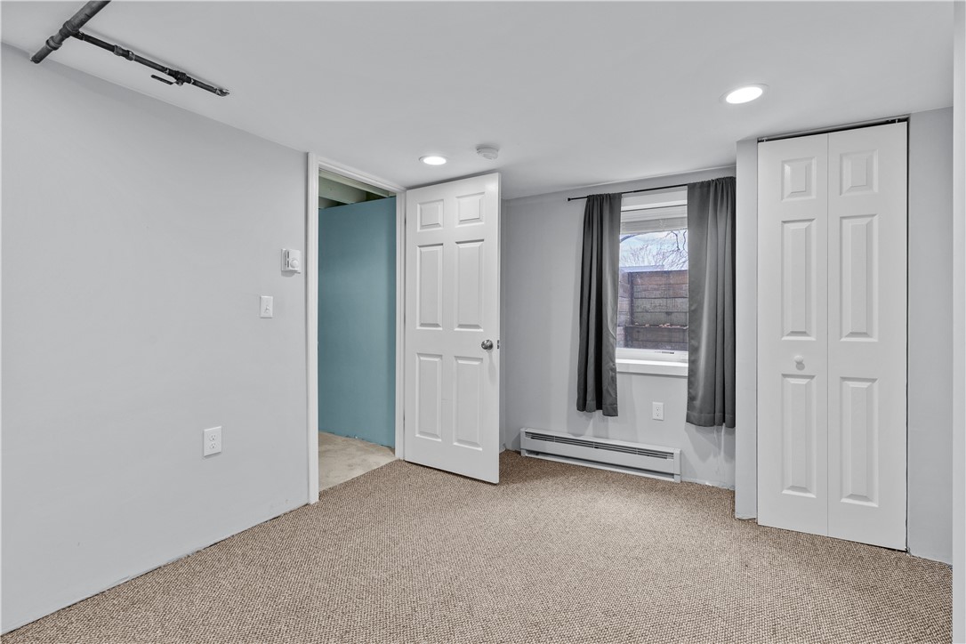 17 Phillips Avenue Middletown, RI 02842 - Photo 21 of 27