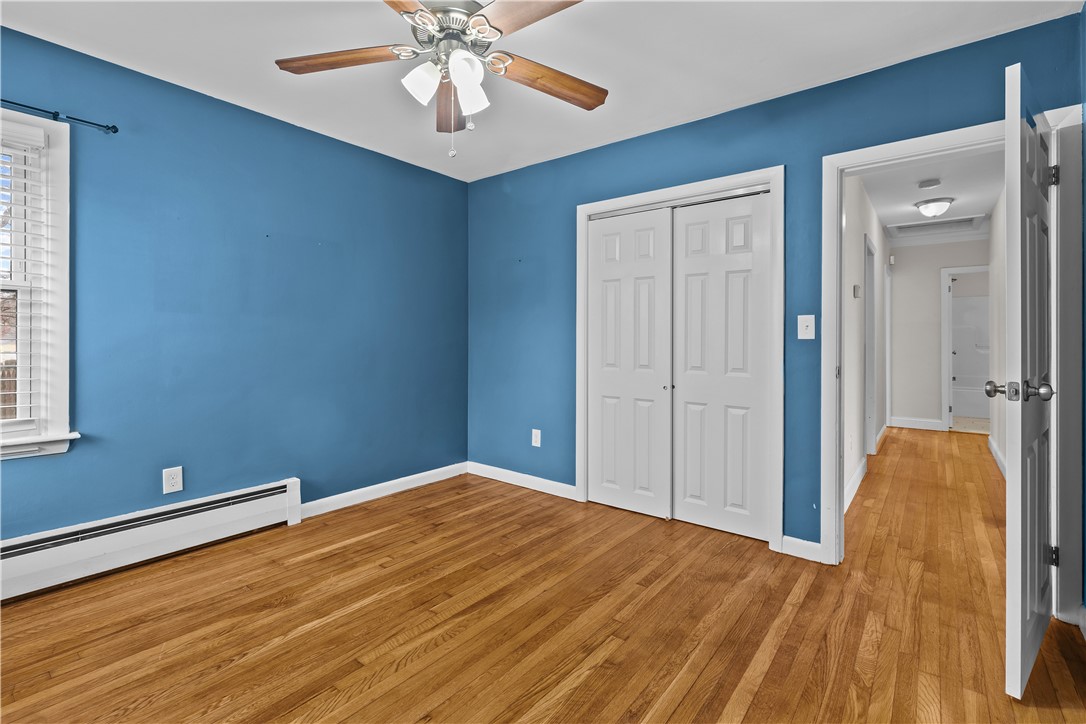 17 Phillips Avenue Middletown, RI 02842 - Photo 10 of 27