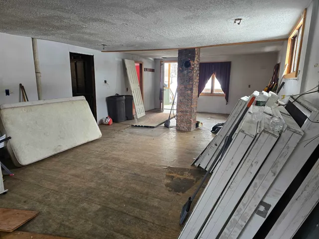 $74,900 | 56 Pershing Avenue, Berlin, NH 03570