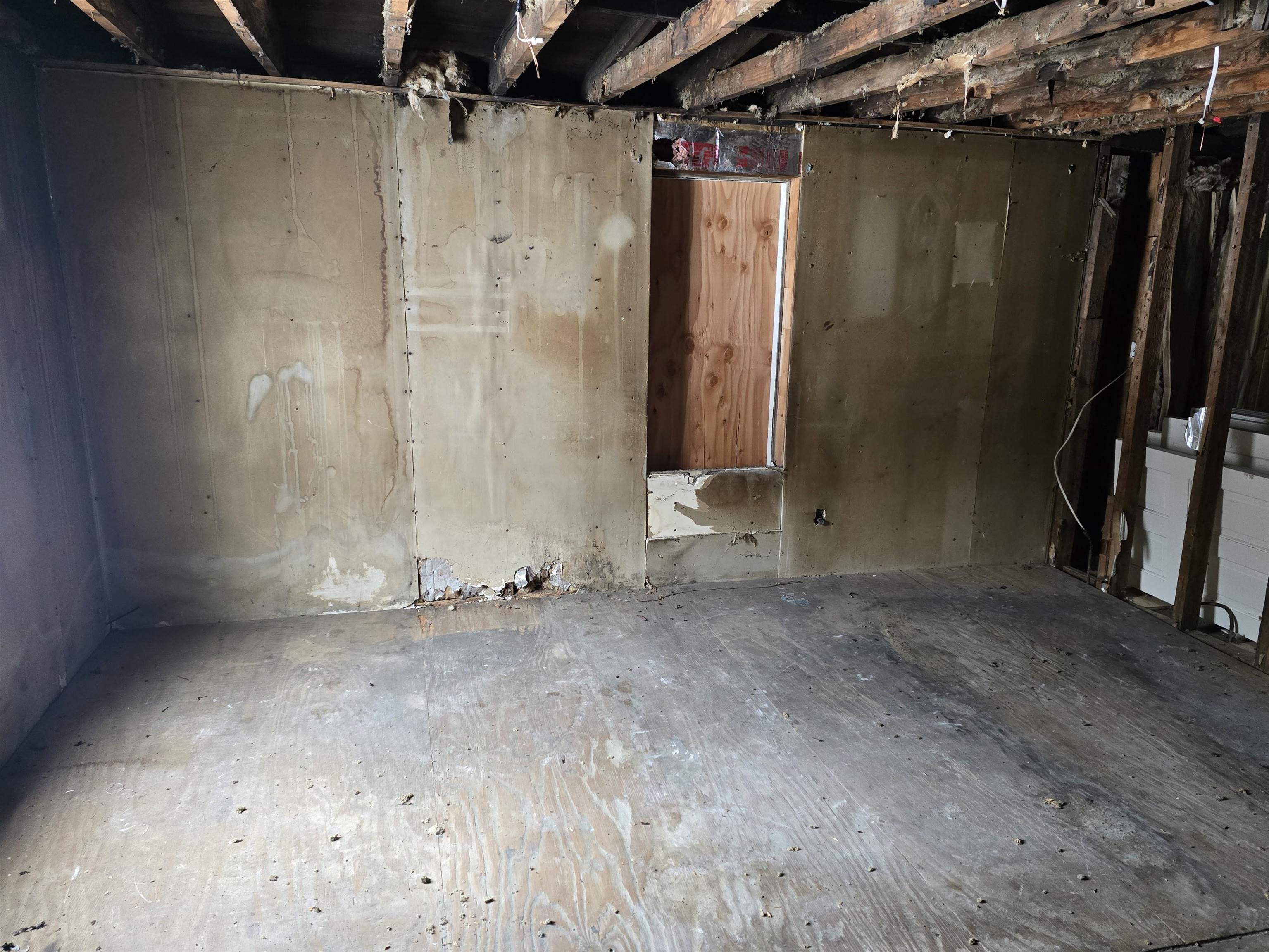 56 Pershing Avenue Berlin, NH 03570 - Photo 7 of 8