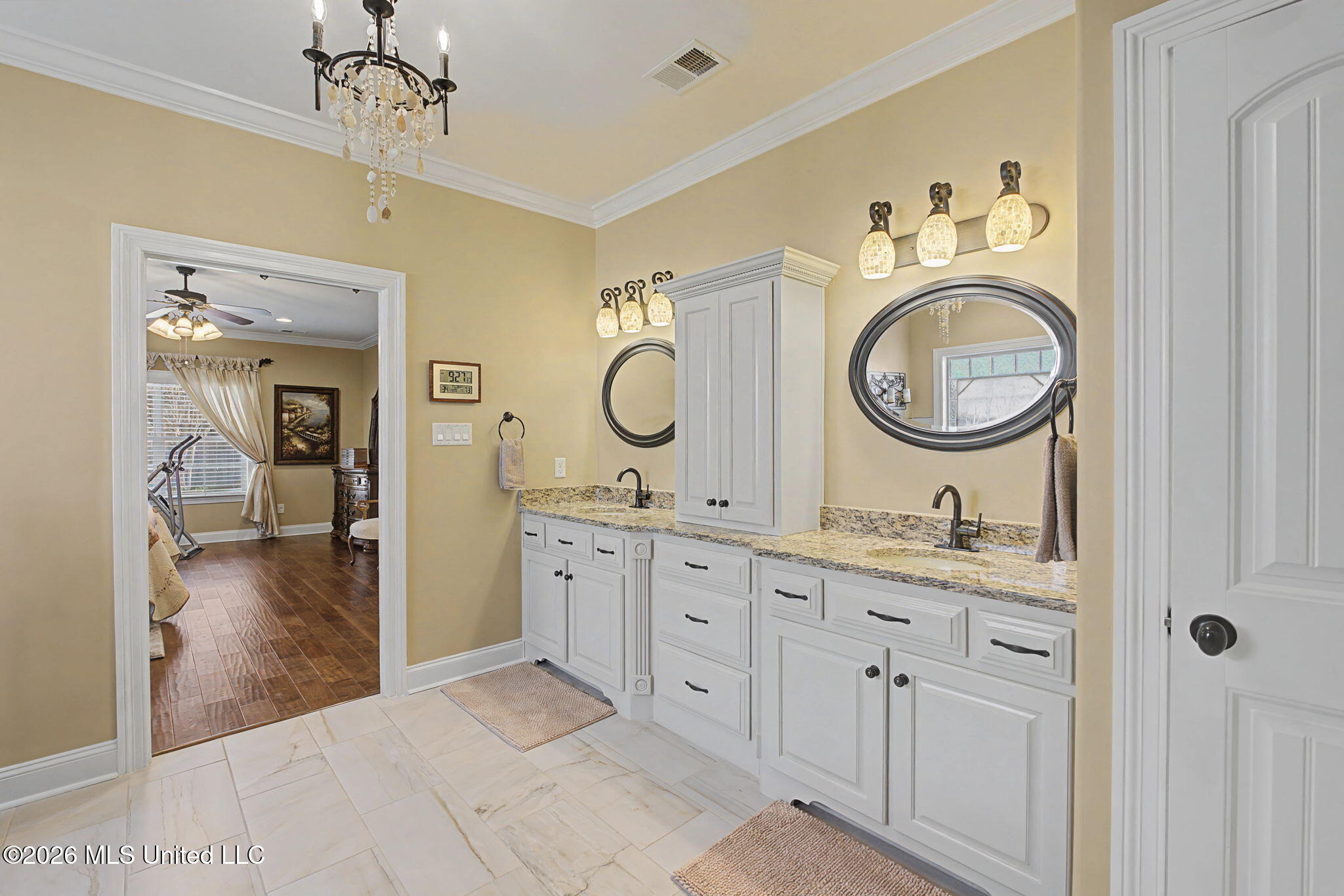 4114 Kayley Lane Olive Branch, MS 38654 - Photo 20 of 49 Primary Bathroom