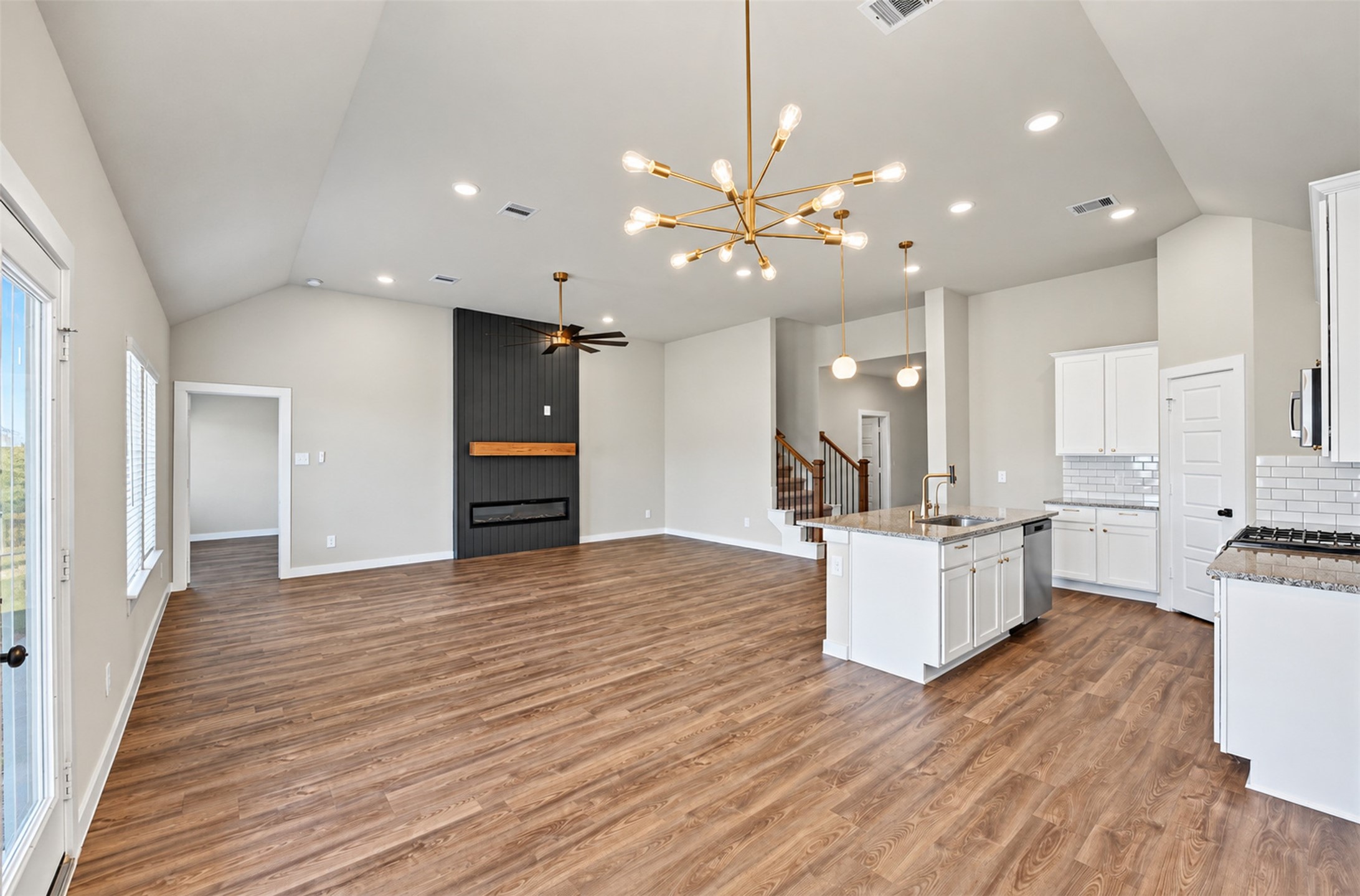 311 Flower Reed Court Magnolia, TX 77354 - Photo 10 of 43 Gallery Image 10