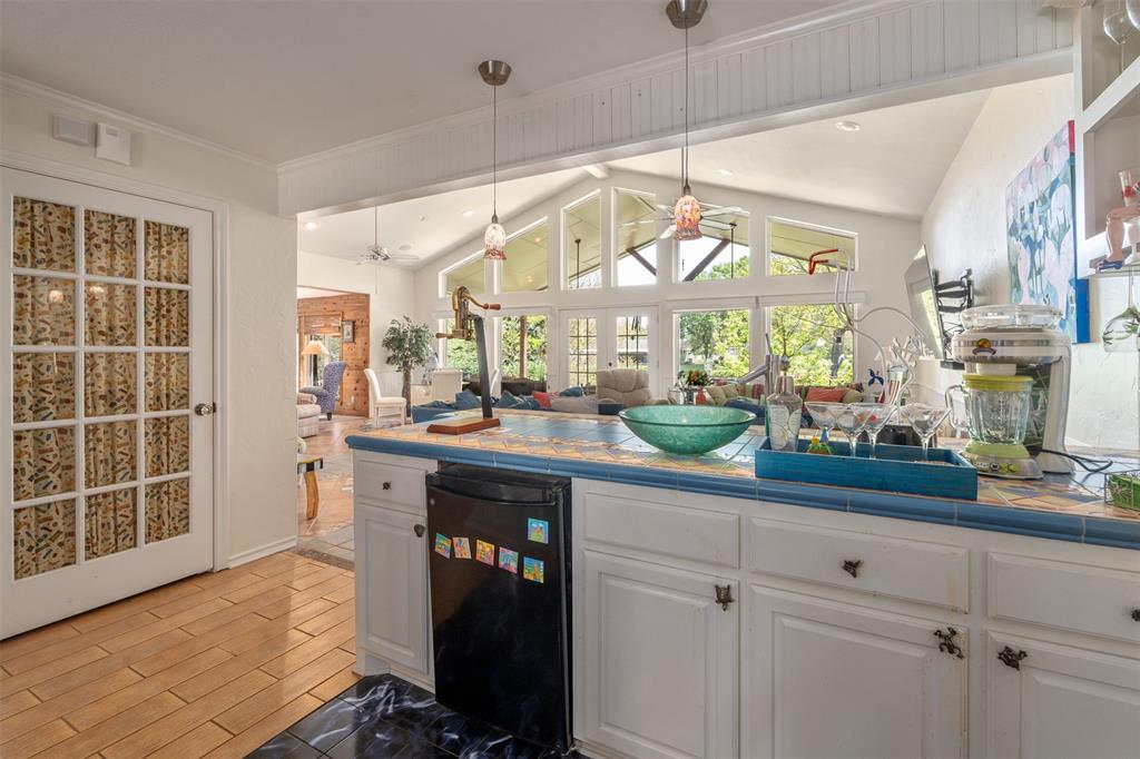 471 Stirrup Ranch Road Trinidad, TX 75163 - Photo 22 of 40 Wet Bar