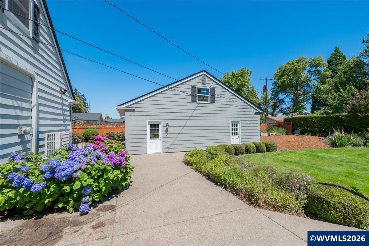 2715 Southwest Park Terrace Albany, OR 97321 - Photo 42 of 50