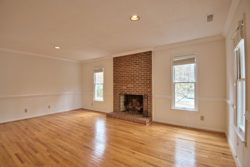 7 Thorne Ridge Drive Durham, NC 27713 - Photo 3 of 17 Living Room