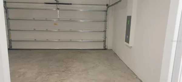 $2,300 | 3359 Alexander Dr Lake, Lake Wales, FL 33855