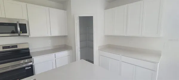 $2,300 | 3359 Alexander Dr Lake, Lake Wales, FL 33855