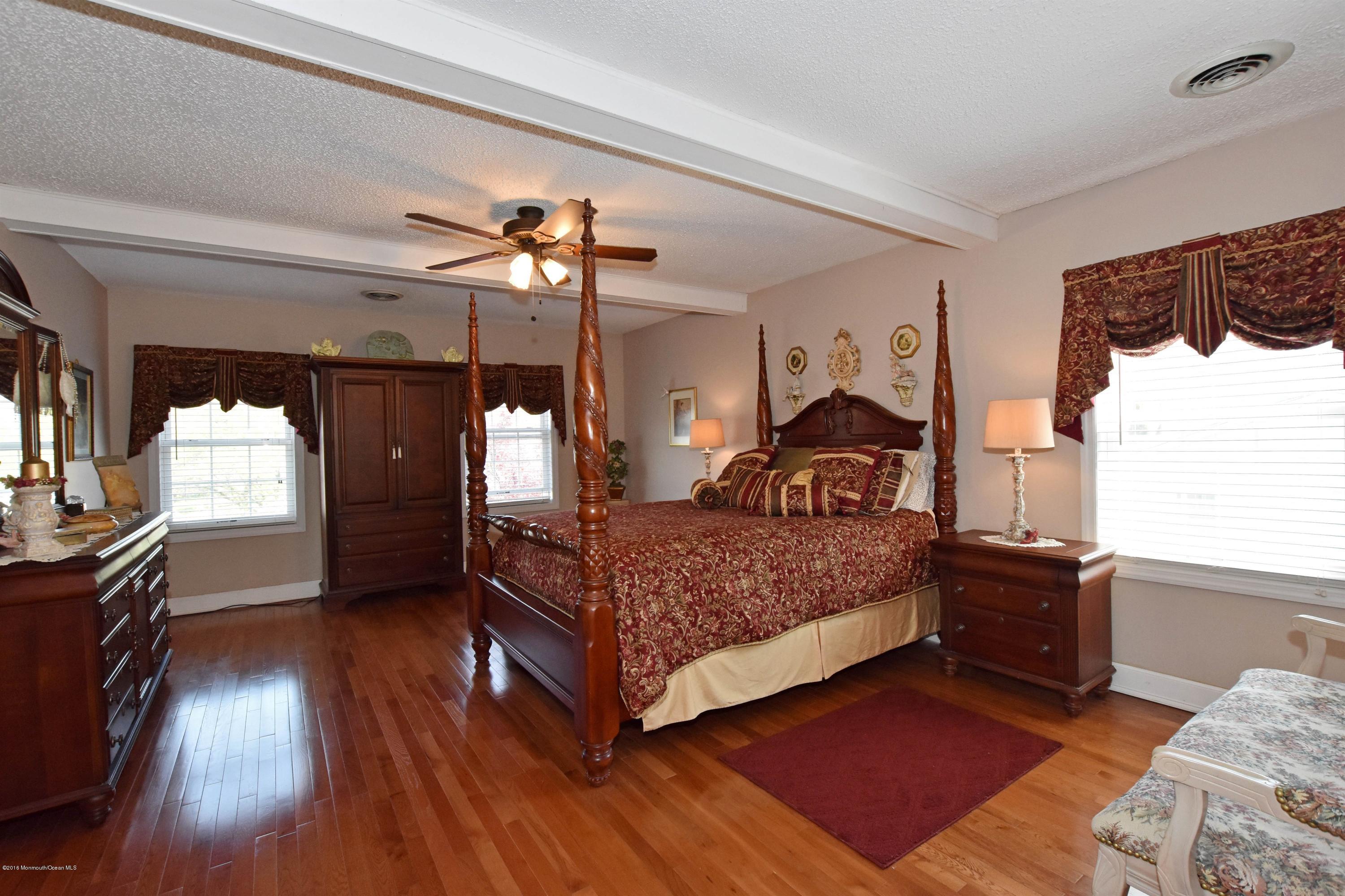 65 Hickory Hill Road Jackson, NJ 08527 - Photo 12 of 23 012_Master Bedroom