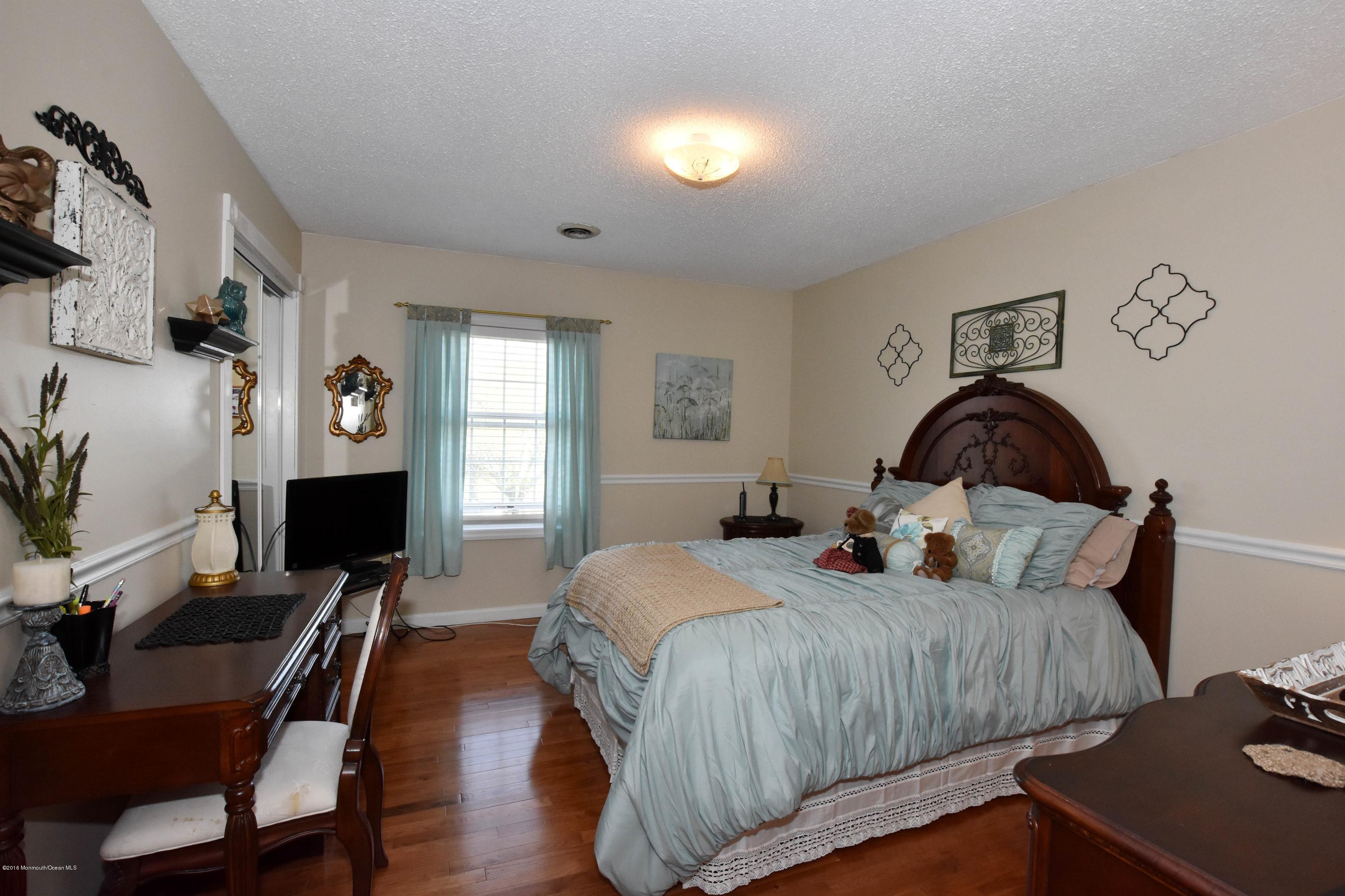 65 Hickory Hill Road Jackson, NJ 08527 - Photo 15 of 23 015_Bedroom