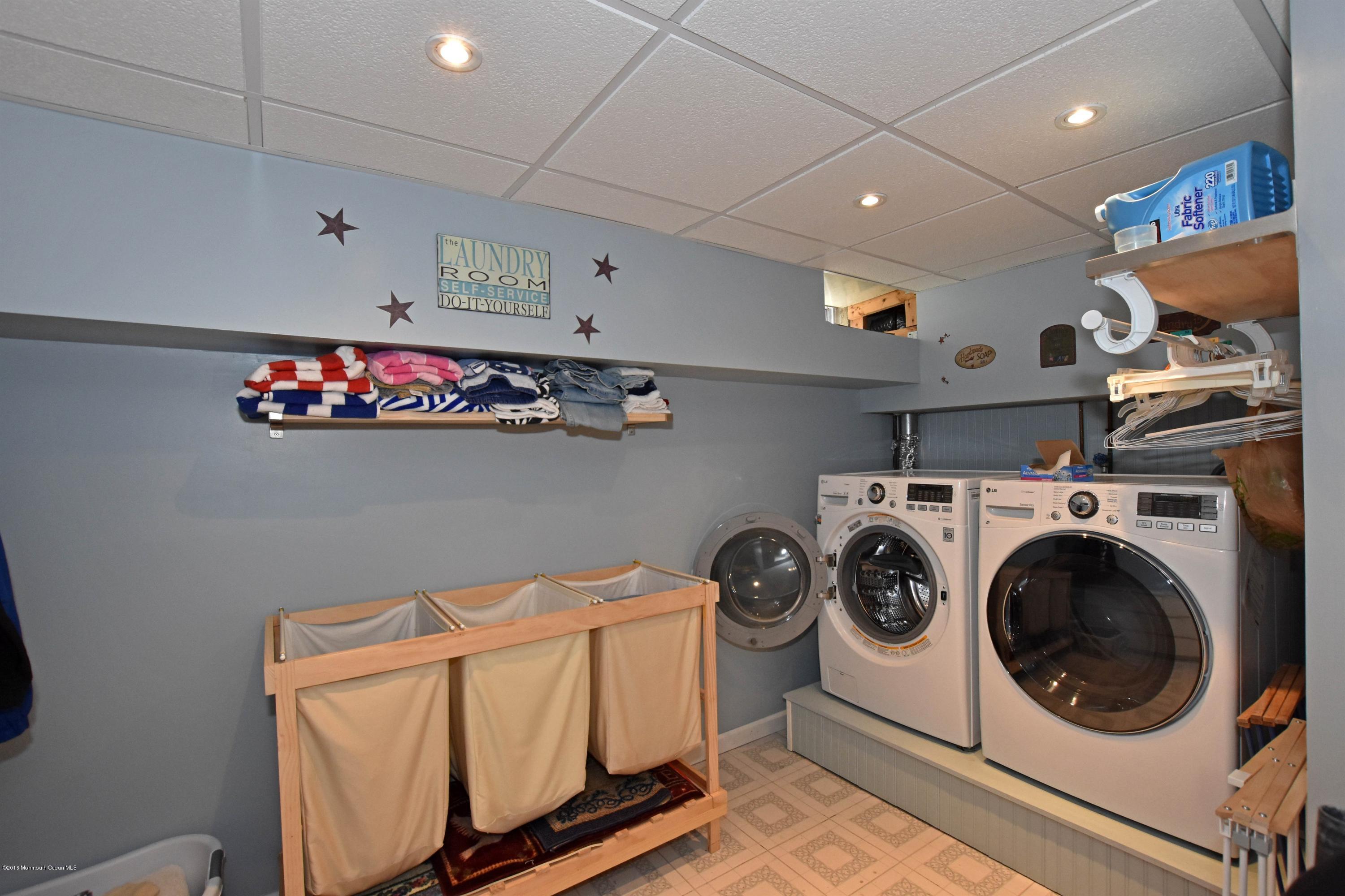 65 Hickory Hill Road Jackson, NJ 08527 - Photo 21 of 23 021_Laundry Room