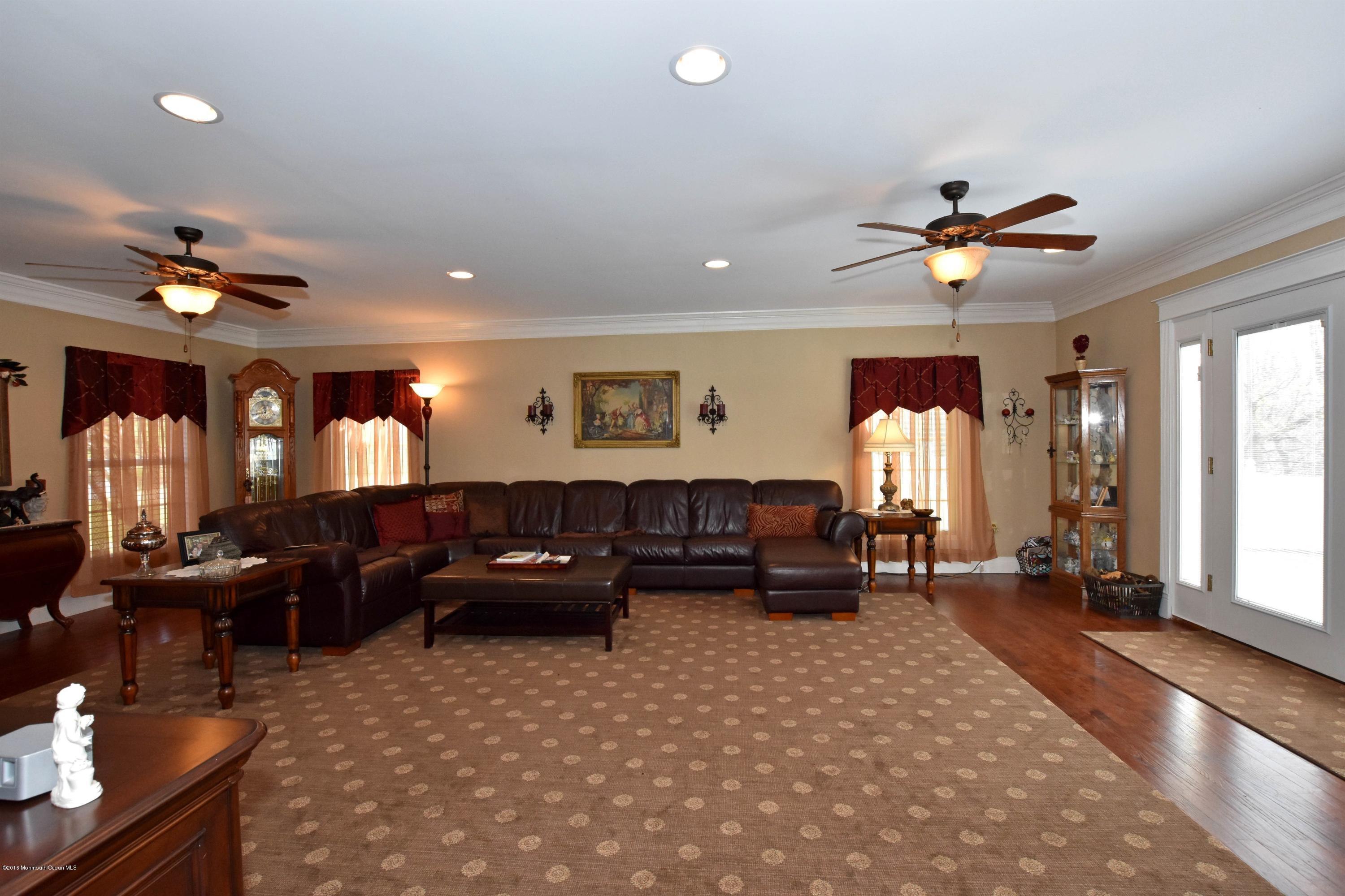 65 Hickory Hill Road Jackson, NJ 08527 - Photo 8 of 23 008_Family Room