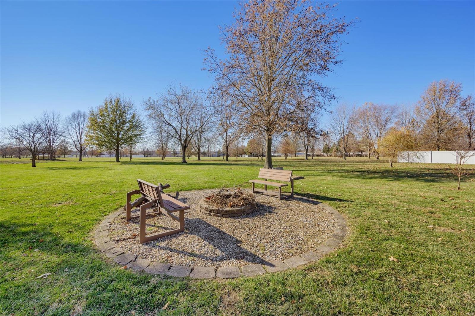 724 Copper Line Road Maryville, IL 62062 - Photo 24 of 26 Gallery Image 24