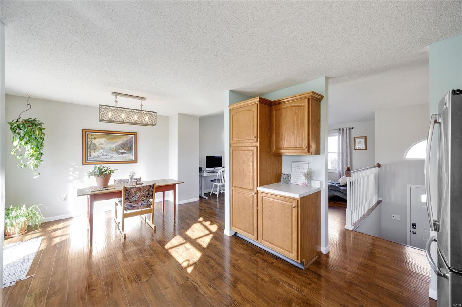 724 Copper Line Road Maryville, IL 62062 - Photo 8 of 26 Gallery Image 8