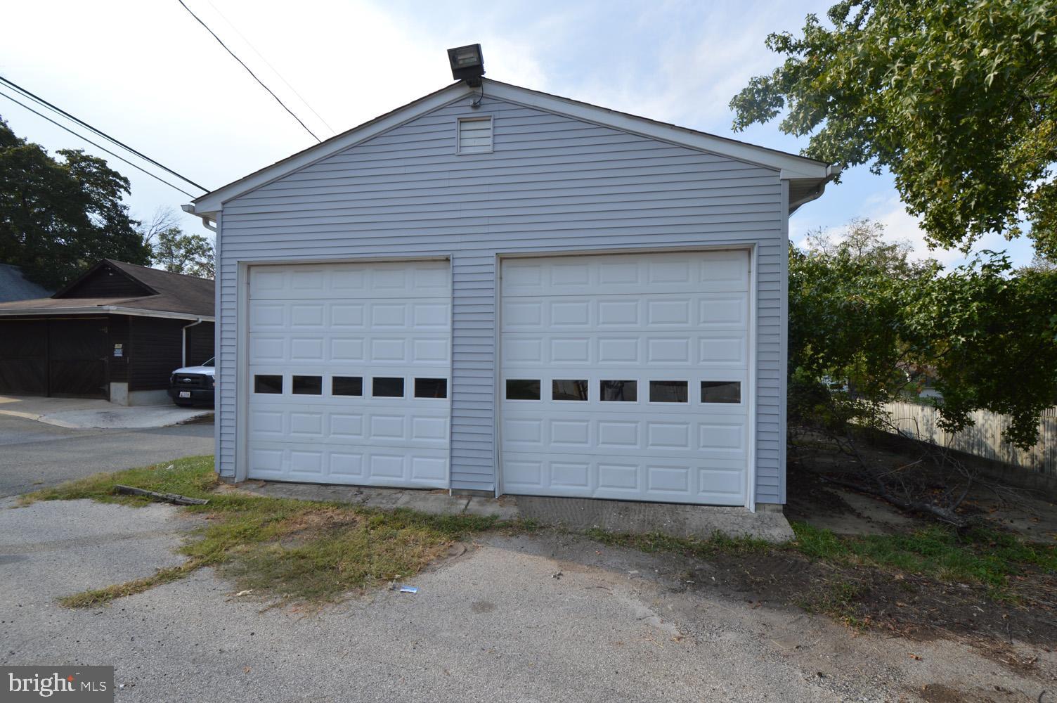 3700 Old Milford Mill Road Baltimore, MD 21244 - Photo 15 of 20 6 CAR GARAGE FRONT
