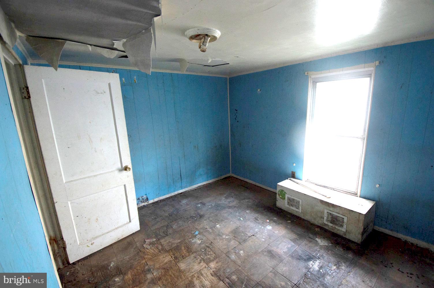 3700 Old Milford Mill Road Baltimore, MD 21244 - Photo 10 of 20 1ST FLOOR BEDROOM 2