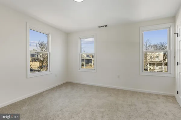 $279,000 | 507 Washburn Avenue, Baltimore, MD 21225