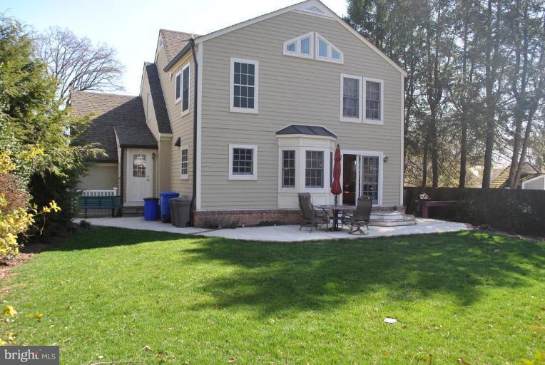 9904 Edgehill Lane Silver Spring, MD 20901 - Photo 22 of 27 Back of house
