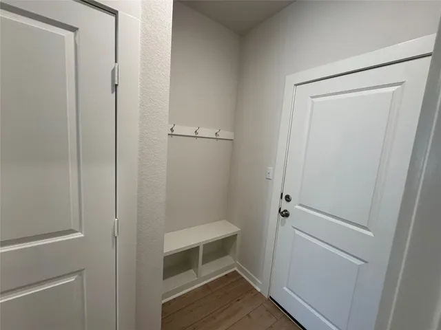 $2,325 | 102 Corn Lane, Hutto, TX 78634