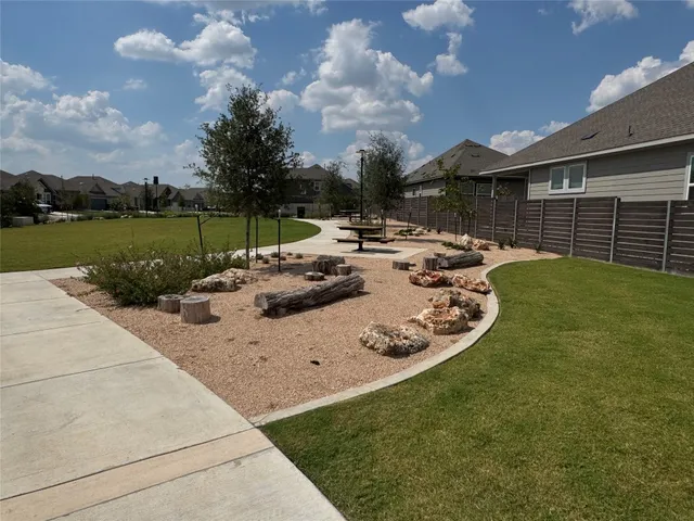 $2,325 | 102 Corn Lane, Hutto, TX 78634