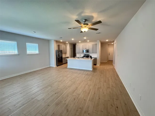 $2,325 | 102 Corn Lane, Hutto, TX 78634