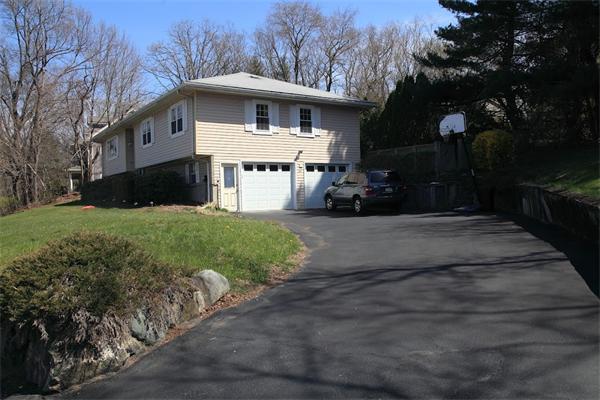 10 Pheasant Lane Lexington, MA 02421 - Photo 3 of 20 Gallery Image 3