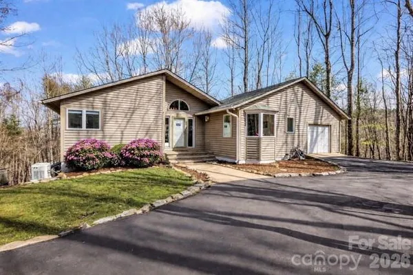 $795,000 | 209 Walnut Ridge Road, Brevard, NC 28712