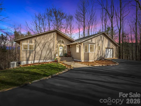 $795,000 | 209 Walnut Ridge Road, Brevard, NC 28712