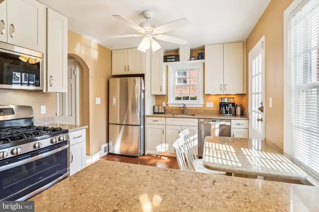 $1,250,000 | 5833 Nebraska Avenue Northwest, Washington, DC 20015